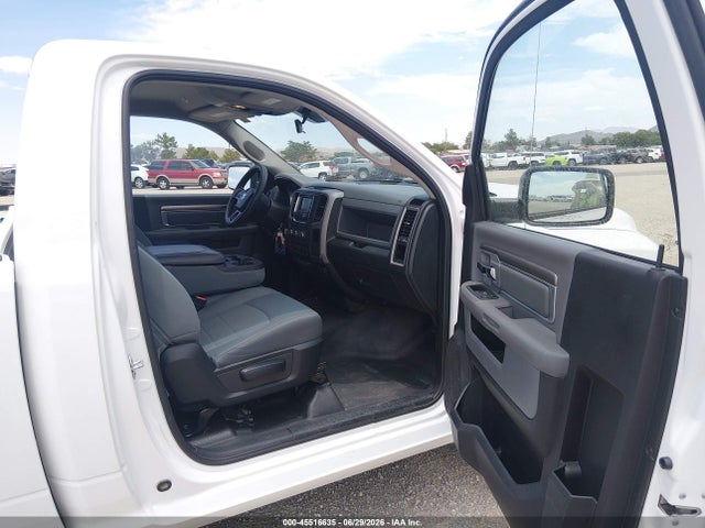 3C6JR6DG1KG503997 RAM 1500 Classic Tradesman 4x2 8&#039; Box