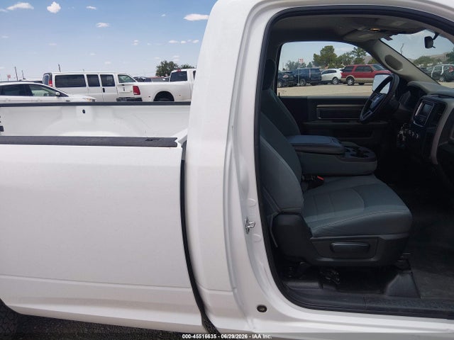 3C6JR6DG1KG503997 RAM 1500 Classic Tradesman 4x2 8&#039; Box