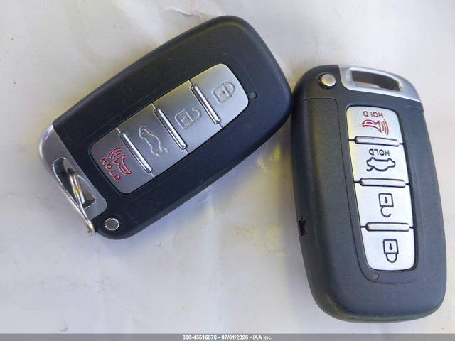 Hyundai Sonata Hybrid Limited 2014 KMHEC4A42EA107490 Image 11