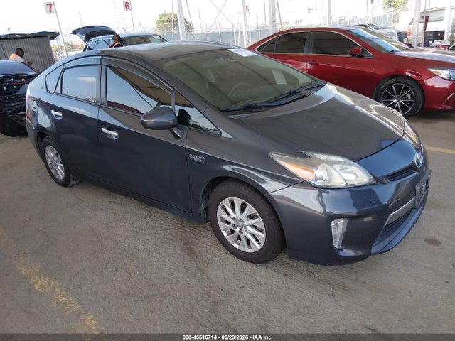 Toyota PRIUS PLUG-IN 2014 JTDKN3DP9E3055488 головне зображення