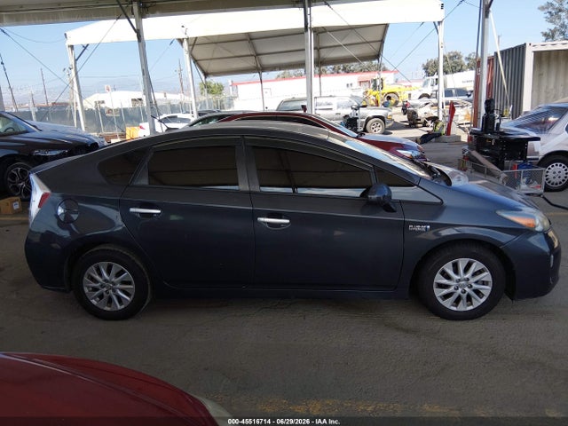 Toyota PRIUS PLUG-IN 2014 JTDKN3DP9E3055488 Image 15