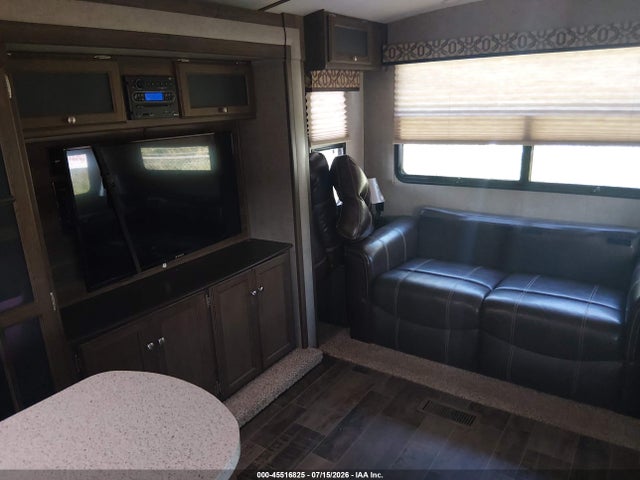 Keystone Bullet Premier Serie 2017 4YDT30R24HD424291 Image 14
