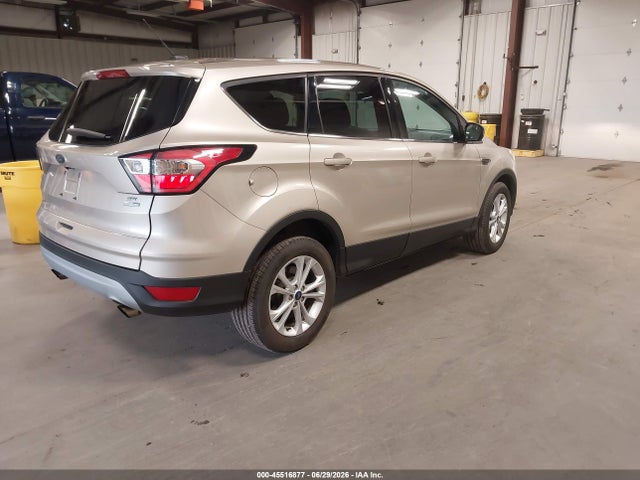 Ford ESCAPE SE 2017 1FMCU9GDXHUE50401 Image 4