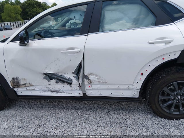 45516883 :رقم المزاد ، 3MVDMBAM0PM587275 vin ، 2023 Mazda Cx-30 2.5 S مزاد بيع