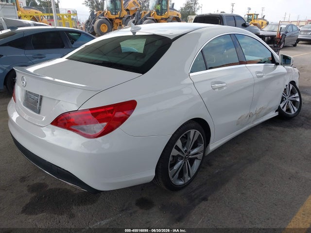 Mercedes-Benz CLA 250 2019 WDDSJ4EB3KN753086 Image 4