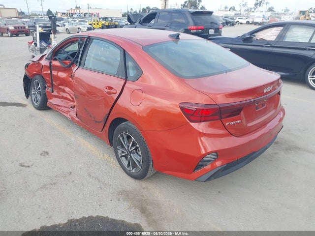 2022 Kia Forte Lxs მანქანა იყიდება აუქციონზე, vin: 3KPF24AD1NE491545, აუქციონის ნომერი: 45516929