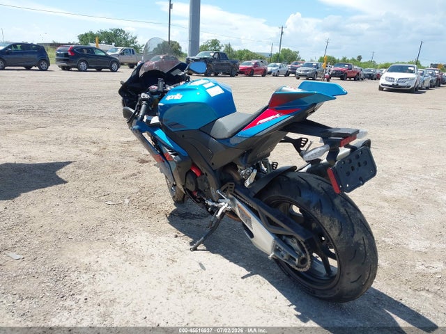 45516937 :رقم المزاد ، ZD4XPUA0XTS000228 vin ، 2026 Aprilia Rsv4 1100 مزاد بيع