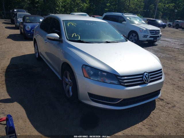 2012 Volkswagen Passat 2.5l Se მანქანა იყიდება აუქციონზე, vin: 1VWBP7A32CC074400, აუქციონის ნომერი: 45516962