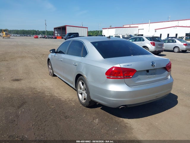2012 Volkswagen Passat 2.5l Se მანქანა იყიდება აუქციონზე, vin: 1VWBP7A32CC074400, აუქციონის ნომერი: 45516962