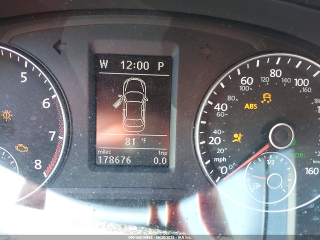 2012 Volkswagen Passat 2.5l Se მანქანა იყიდება აუქციონზე, vin: 1VWBP7A32CC074400, აუქციონის ნომერი: 45516962
