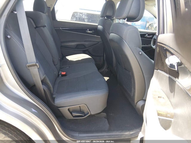 KIA Sorento 2.4l L 2016 5XYPG4A34GG186589 Image 8