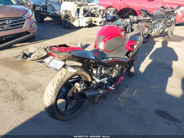 Kawasaki EX400 2019 JKAEXKG17KDA31427 Image 4