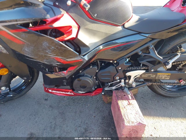 Kawasaki EX400 2019 JKAEXKG17KDA31427 Image 9