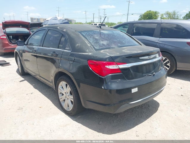 45517176 :رقم المزاد ، 1C3CCBBB9DN542015 vin ، 2013 Chrysler 200 Touring مزاد بيع