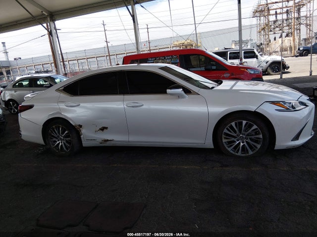 Lexus ES 300H 2021 58ADA1C1XMU002589 Image 13