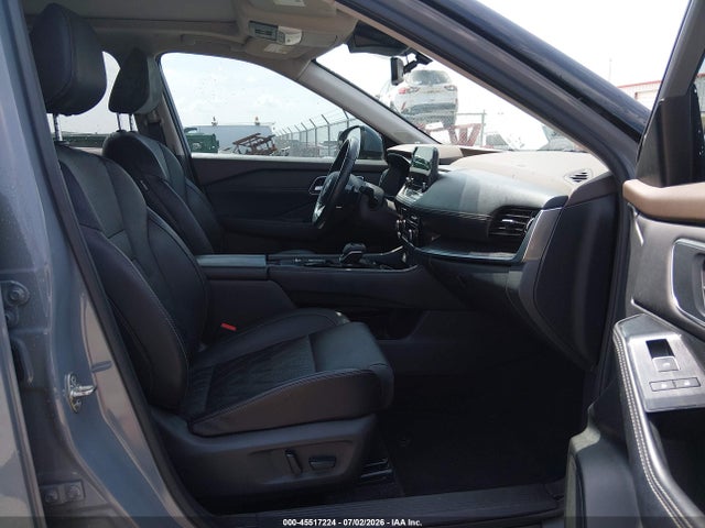JN8BT3DC6PW101593 Nissan Rogue Platinum Fwd