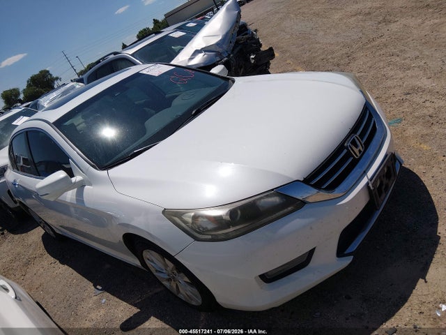 2015 1HGCR2F8XFA130898 main image