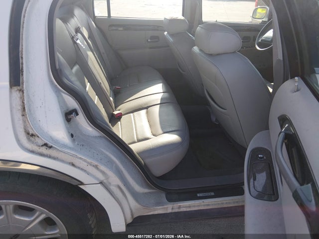 Auction sale of the 1998 Lincoln Town Car Signature, vin: 1LNFM82W6WY684718, lot number: 45517282