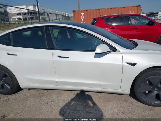 Tesla Model 3 Rear-wheel Drive 2022 5YJ3E1EA6NF163525 Image 12
