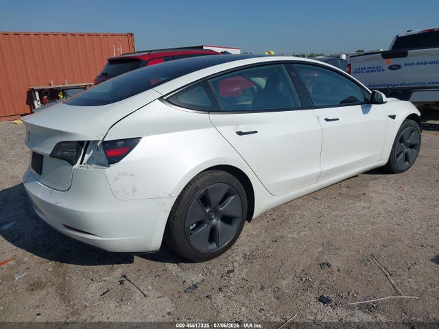Tesla Model 3 Rear-wheel Drive 2022 5YJ3E1EA6NF163525 Image 4