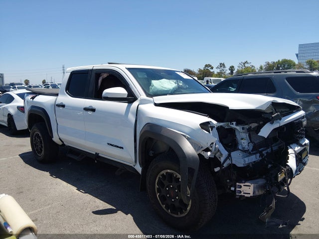 2024 Toyota Tacoma Trd Off Road მანქანა იყიდება აუქციონზე, vin: 3TMLB5JNXRM080528, აუქციონის ნომერი: 45517403