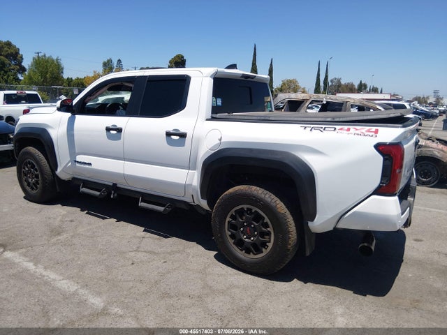 2024 Toyota Tacoma Trd Off Road მანქანა იყიდება აუქციონზე, vin: 3TMLB5JNXRM080528, აუქციონის ნომერი: 45517403