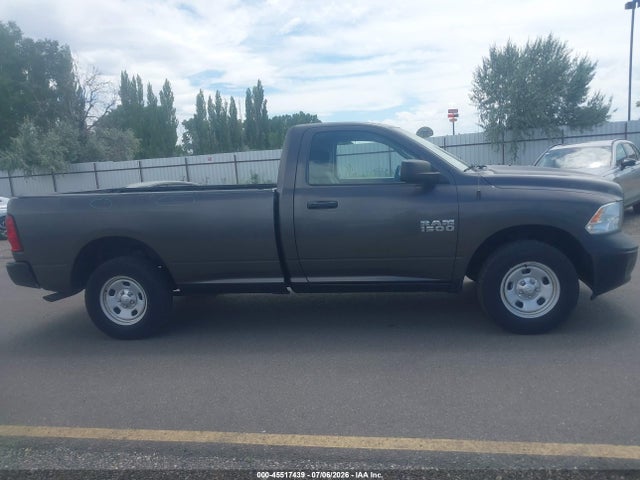3C6JR7DG2HG704726 RAM 1500 Tradesman 4x4 8&#039; Box