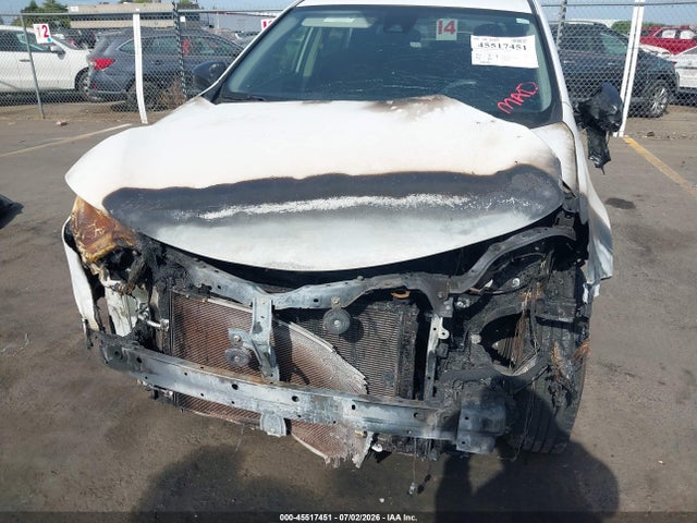 Toyota RAV4 LE 2018 JTMBFREV3JD243425 Image 6