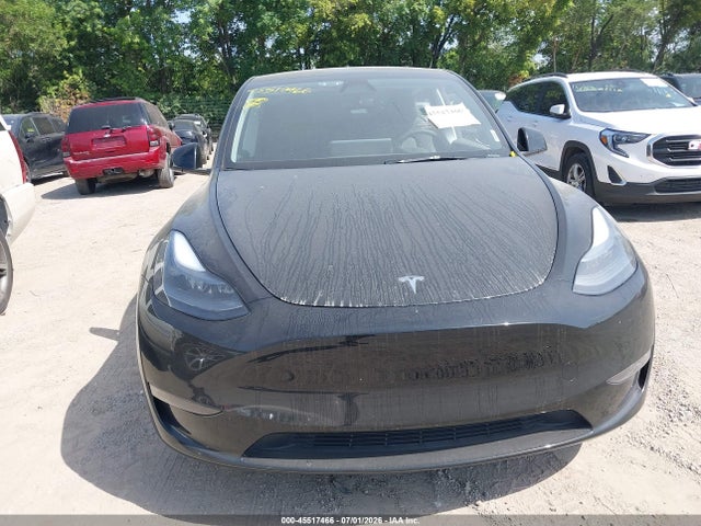 2024 Tesla Model Y Long Range Dual Motor All-wheel Drive მანქანა იყიდება აუქციონზე, vin: 7SAYGDEE9RA286665, აუქციონის ნომერი: 45517466