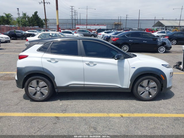 KM8K23AG8LU056860 Hyundai Kona Electric Sel