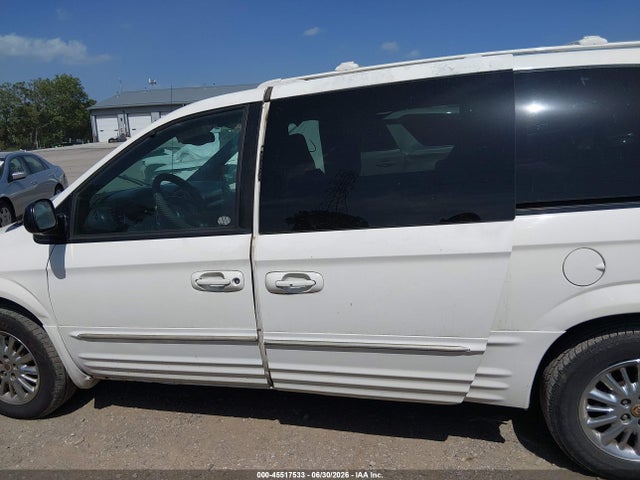 Продаж на аукціоні авто 2002 Chrysler Town & Country Limited, vin: 2C8GP64L02R630495, номер лоту: 45517533
