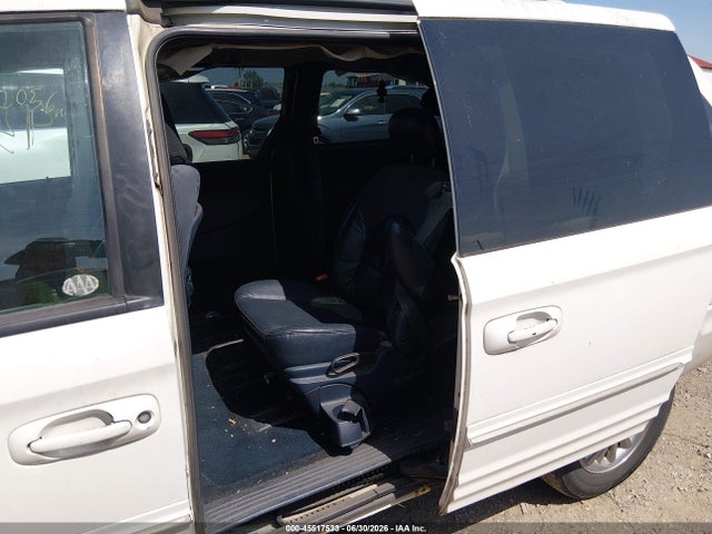 Продаж на аукціоні авто 2002 Chrysler Town & Country Limited, vin: 2C8GP64L02R630495, номер лоту: 45517533