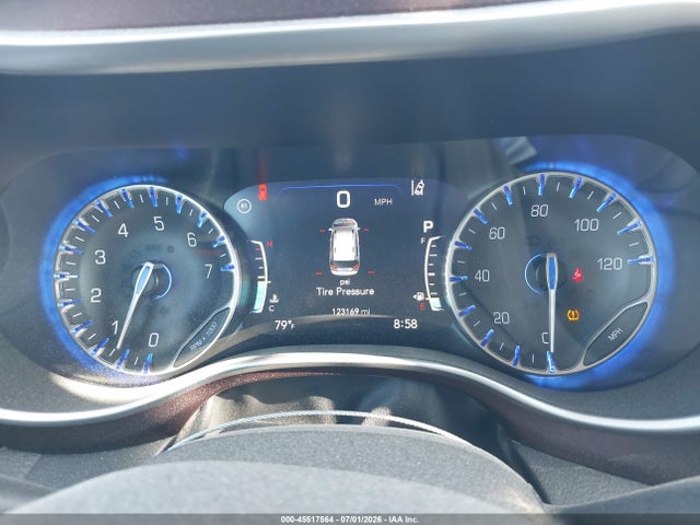 45517564 :رقم المزاد ، 2C4RC1GG7HR839720 vin ، 2017 Chrysler Pacifica Limited مزاد بيع