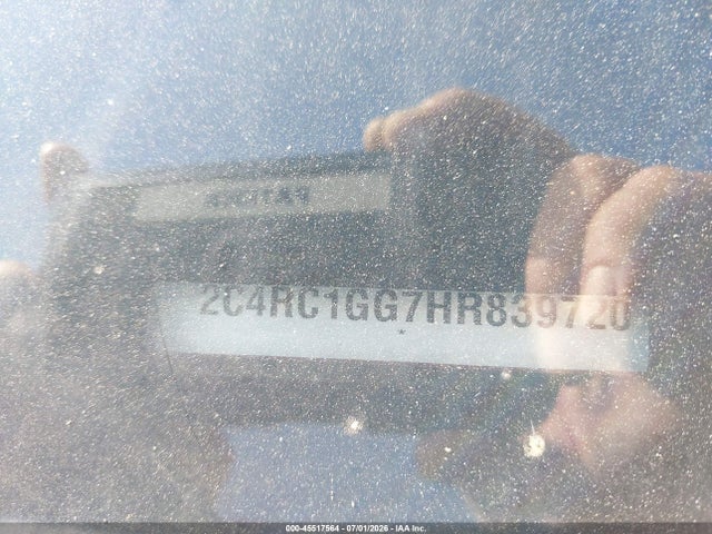 45517564 :رقم المزاد ، 2C4RC1GG7HR839720 vin ، 2017 Chrysler Pacifica Limited مزاد بيع