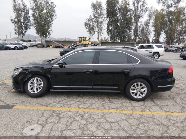 1VWAT7A30GC023619 Volkswagen Passat 1.8t S