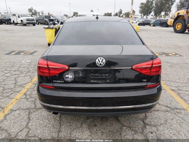 1VWAT7A30GC023619 Volkswagen Passat 1.8t S
