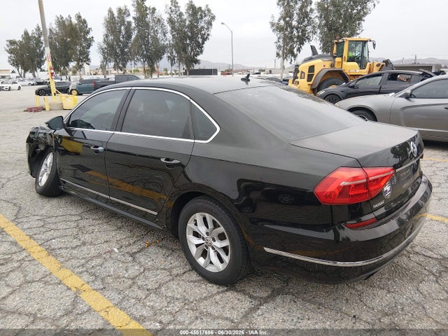 1VWAT7A30GC023619 Volkswagen Passat 1.8t S