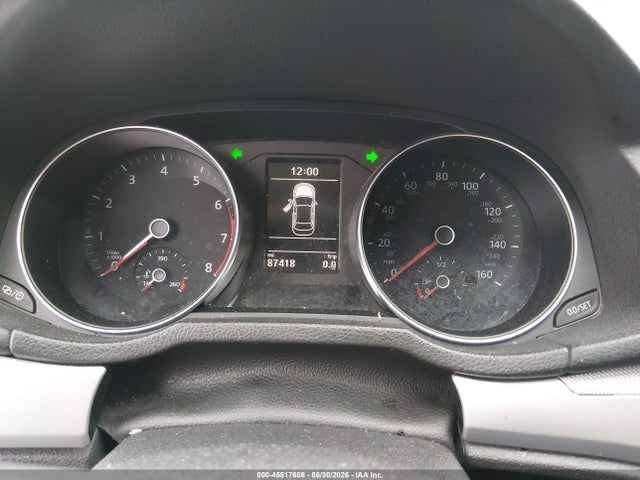 1VWAT7A30GC023619 Volkswagen Passat 1.8t S
