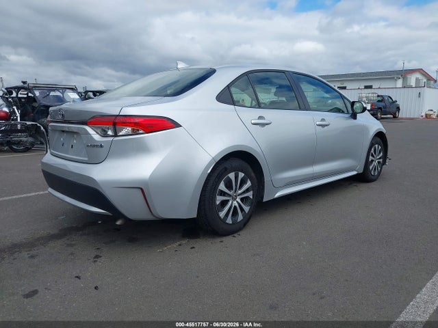 Toyota Corolla Hybrid Le 2022 JTDEAMDE6N3012577 Image 4
