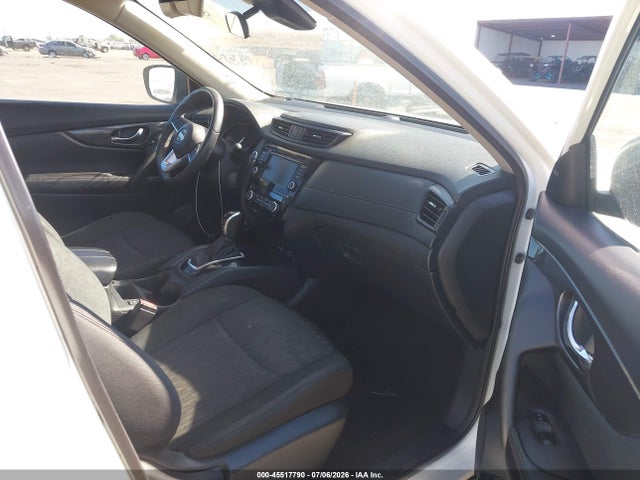 Nissan ROGUE SV 2019 5N1AT2MV5KC845498 Image 5
