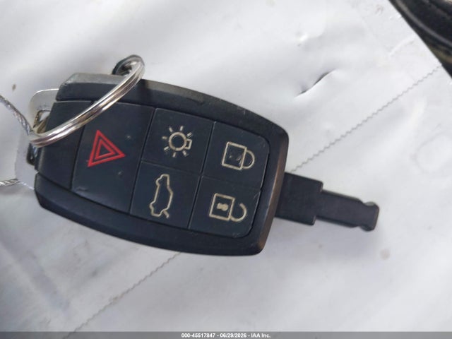 Продаж на аукціоні авто 2011 Volvo C70 T5 (fleet Only)/t5 (retail Only), vin: YV1672MC7BJ115112, номер лоту: 45517847