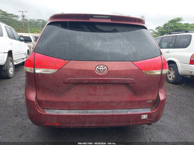 45517850 :رقم المزاد ، 5TDKK3DC9BS068144 vin ، 2011 Toyota Sienna Le V6 مزاد بيع