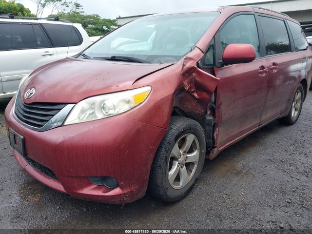 45517850 :رقم المزاد ، 5TDKK3DC9BS068144 vin ، 2011 Toyota Sienna Le V6 مزاد بيع
