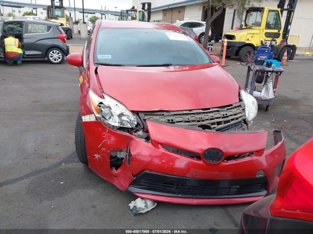 Toyota Prius Three 2015 JTDKN3DUXF0442530 Image 13