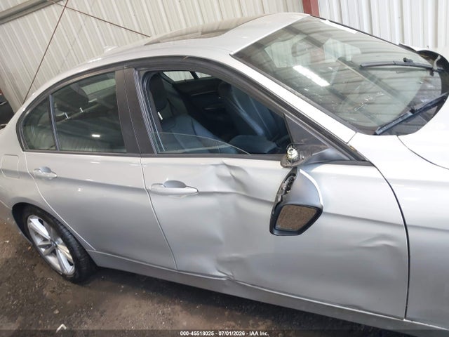 Продаж на аукціоні авто 2016 Bmw 320i, vin: WBA8E1G53GNT34061, номер лоту: 45518025