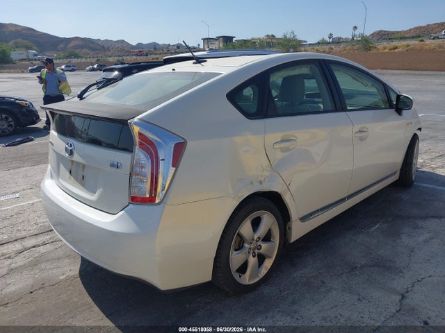Toyota Prius Five 2014 JTDKN3DU1E1817326 Image 4