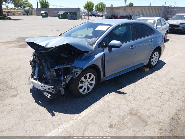 Toyota COROLLA LE 2022 JTDEPMAE7N3018102 Image 2