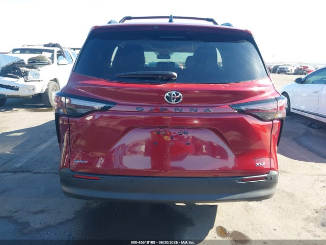 Toyota SIENNA XLE 2026 5TDYRKECXTS311718 Image 16