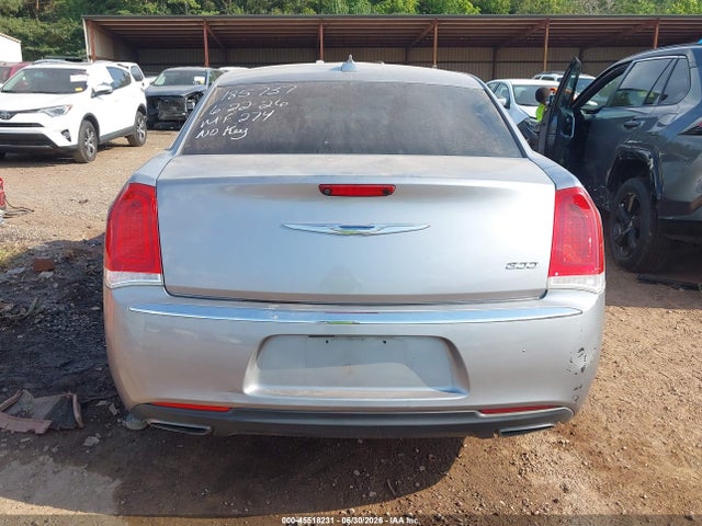 45518231 :رقم المزاد ، 2C3CCAEG1JH142679 vin ، 2018 Chrysler 300 Limited مزاد بيع