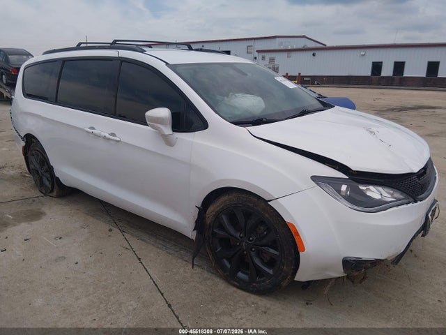 Aukcja sprzedaży 2018 Chrysler Pacifica Touring L, vin: 2C4RC1BG4JR155365, numer aukcji: 45518308